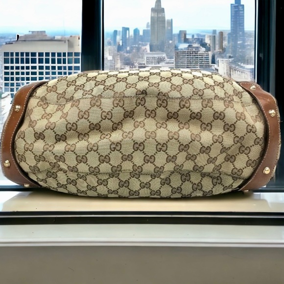 Authentic‼️ 🔥🔥GUCCI 🔥🔥Pelham Horsebit
Beige Canvas Bag Braided Leather. - Picture 4 of 10